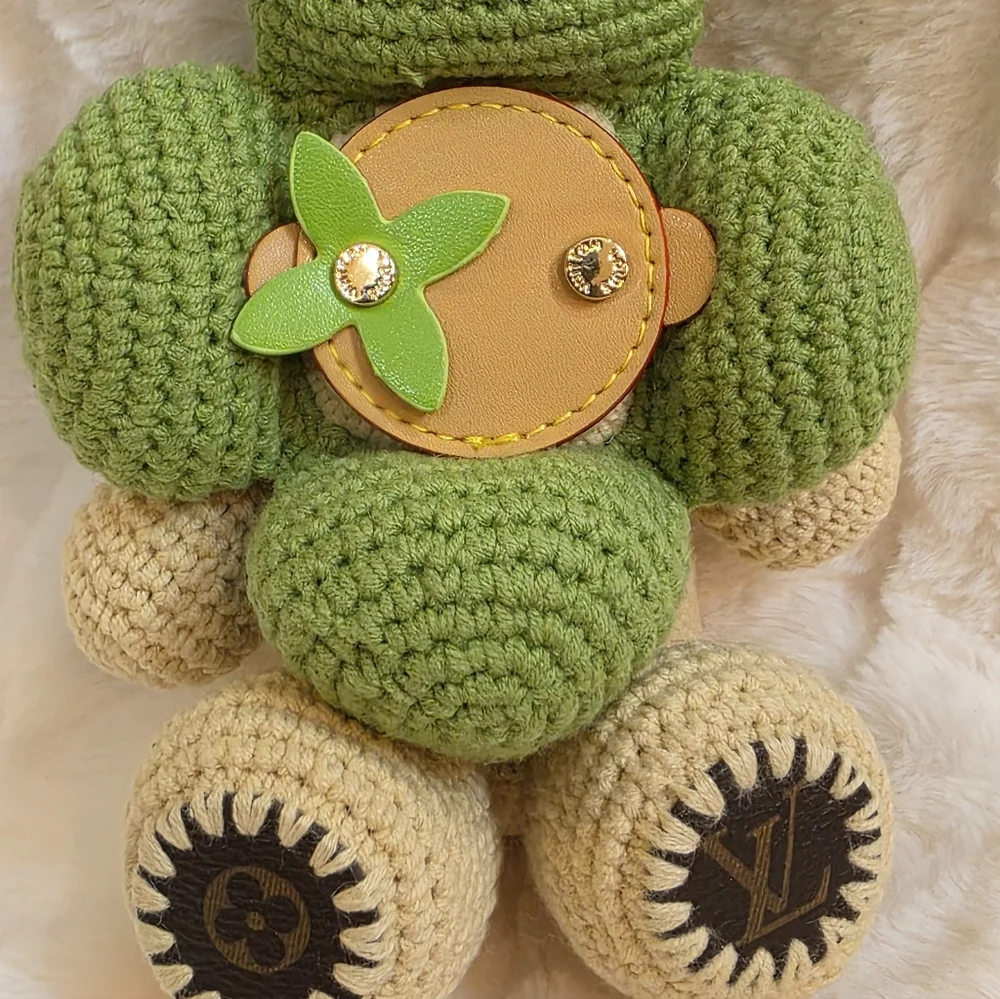 Vivi Knitted Doll Keychain - Green